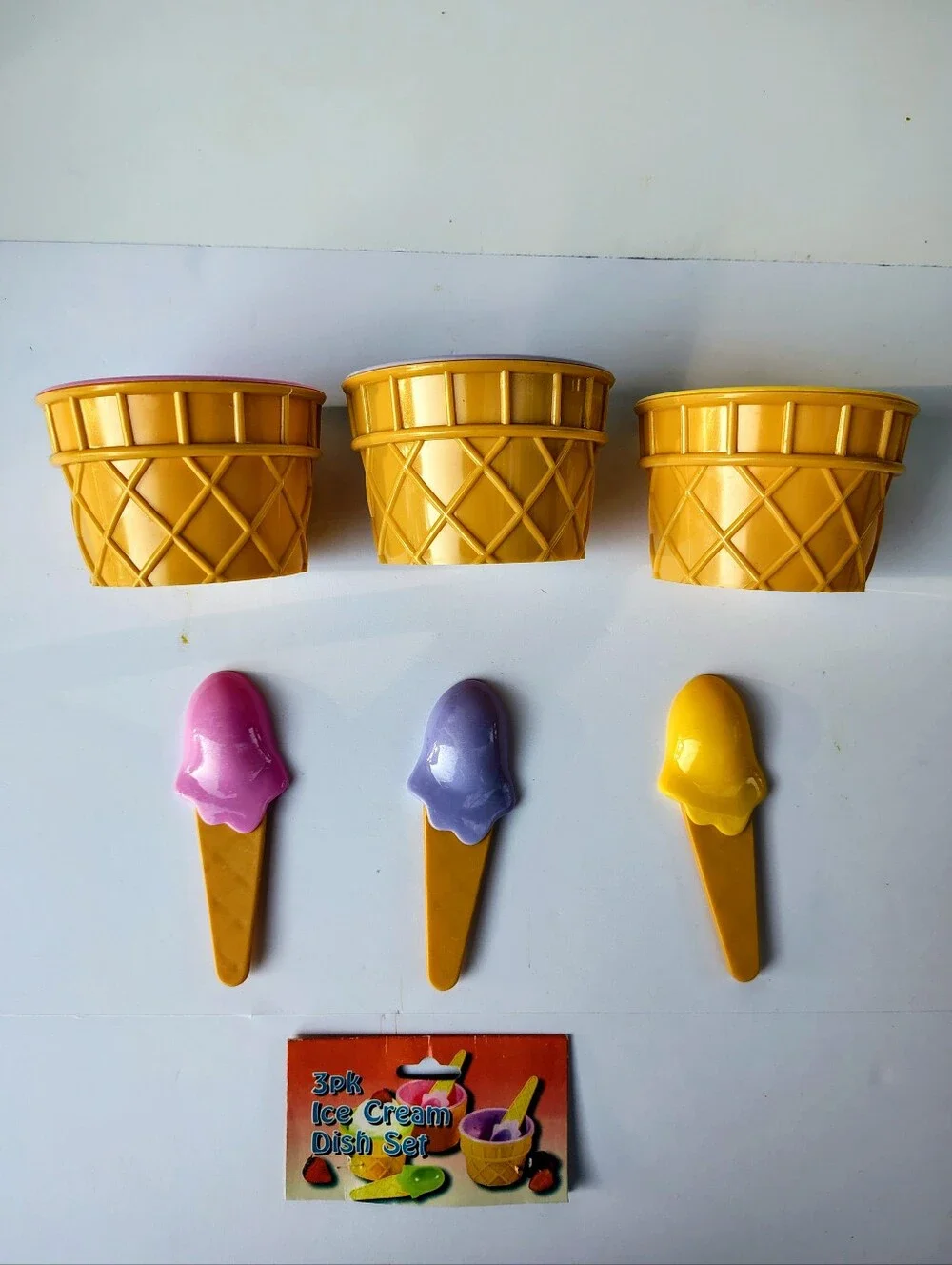 Vintage 3 Waffle Cone Ice Cream Bowl Set Pastel Plastic w/Matching Spoons NEW
